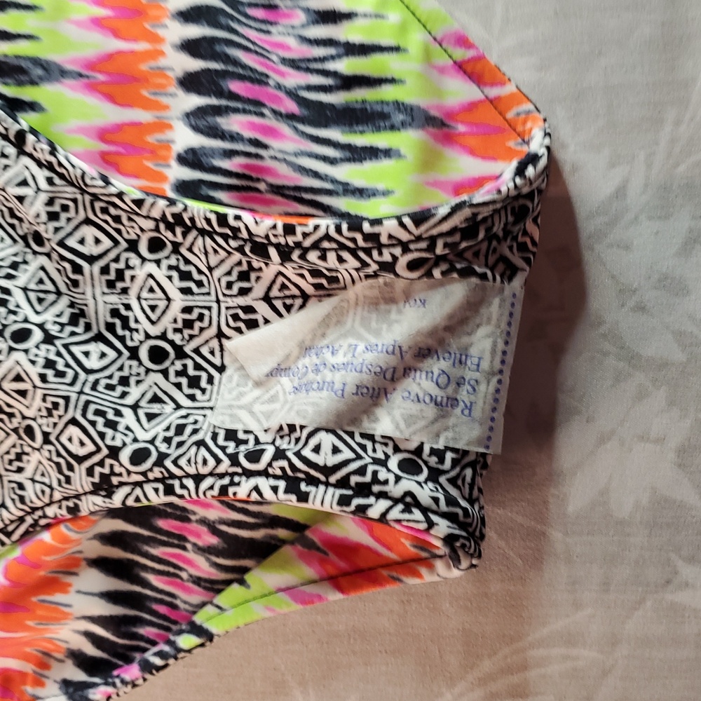 Arizona Riversable Bikini Bottom Size Large - Picture 4 of 8